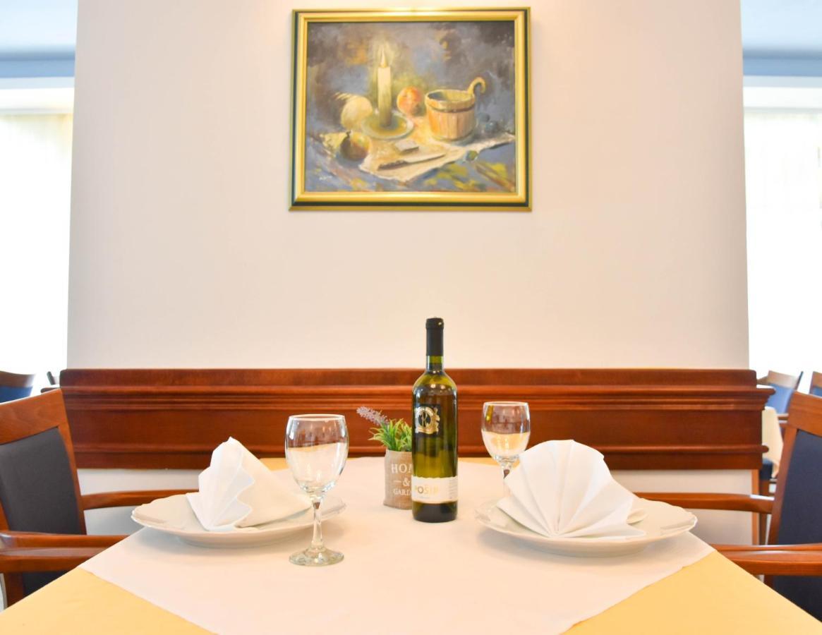 Hotel Adria Kaštela Екстериор снимка