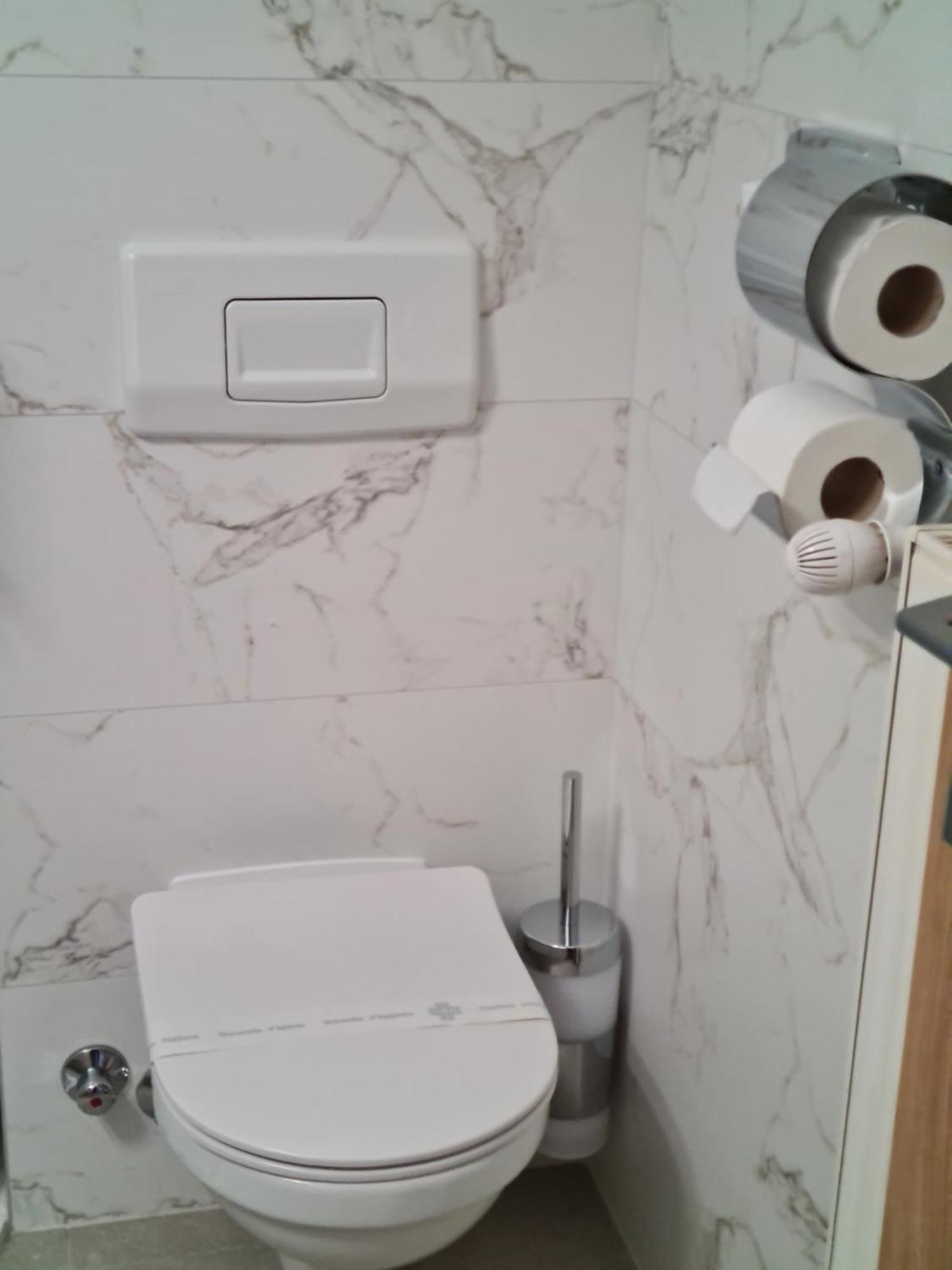 Hotel Adria Kaštela Екстериор снимка