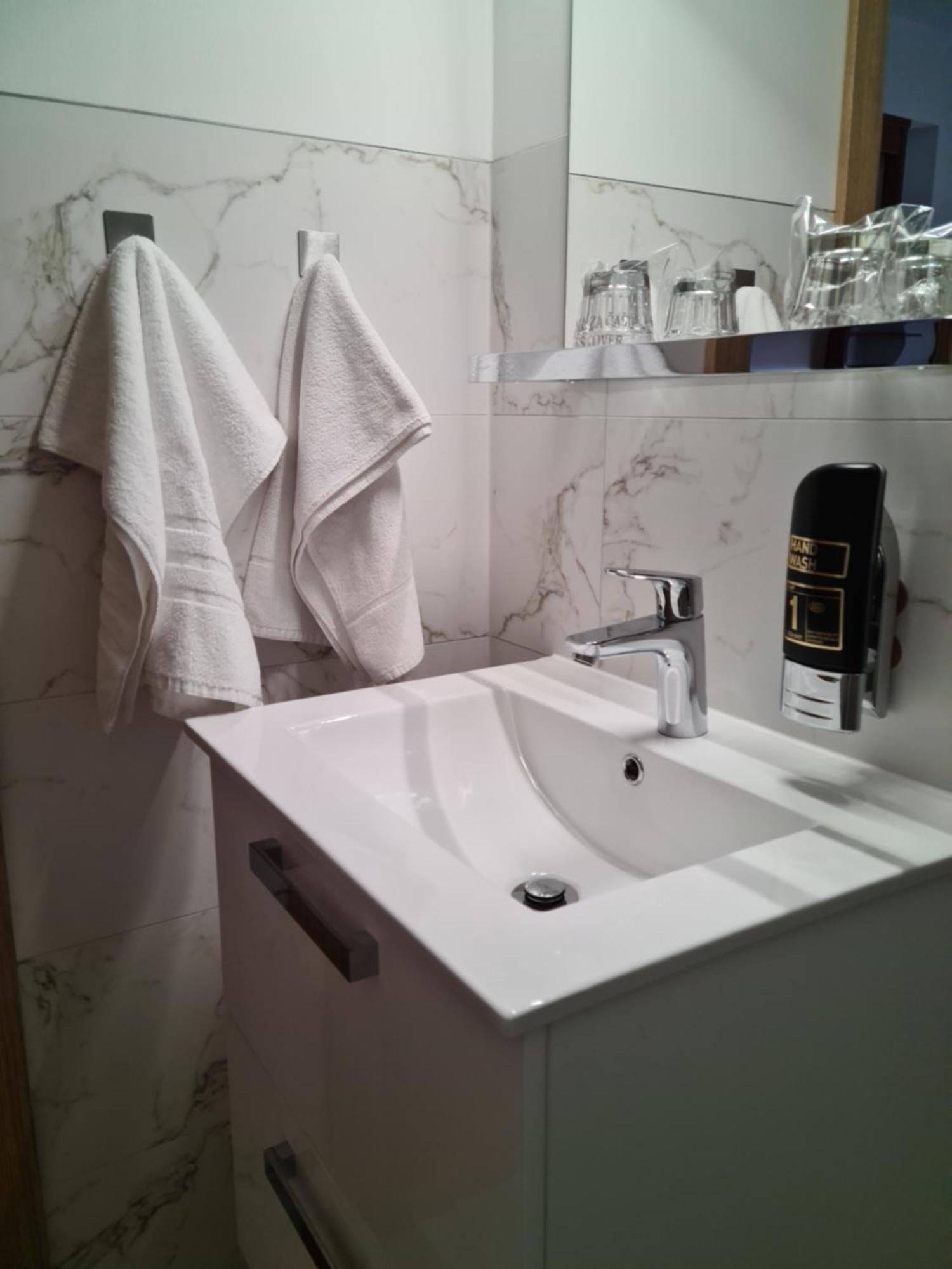 Hotel Adria Kaštela Екстериор снимка