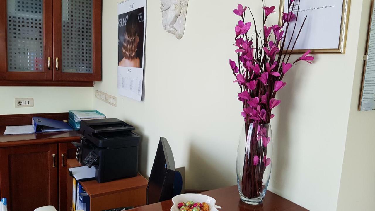 Hotel Adria Kaštela Екстериор снимка